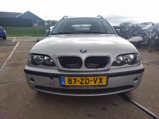 Coche siniestrado BMW 3-serie 3 serie Touring (E46/3), Combi, 1999 / 2006 318i 16V 2004/6