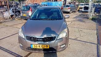 Voiture accidenté Kia Cee d  2009/11