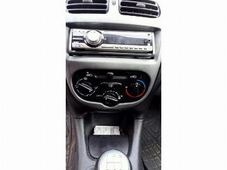 Peugeot 206 206 (2A/C/H/J/S), Hatchback, 1998 / 2012 1.4 XR,XS,XT,Gentry picture 5