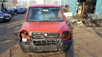 damaged passenger cars Fiat Doblo  2005/1