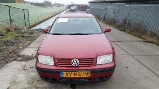 Schadeauto Volkswagen Bora  1999/2