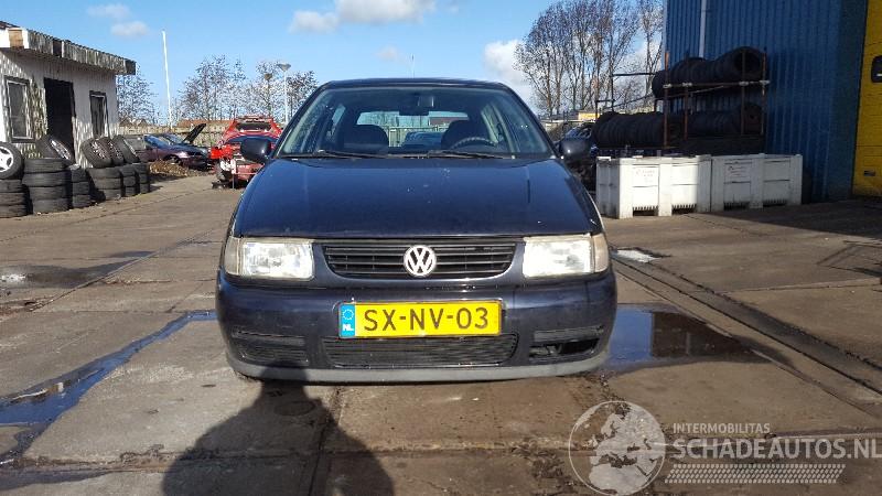 Volkswagen Polo Polo (6N1) Hatchback 1.6i 75 (AEE) [55kW]  (10-1994/10-1999)