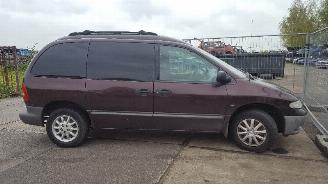 Chrysler Voyager Voyager/Grand Voyager MPV 2.5 TDiC (VM_425CLIEE_36B) [85kW]  (01-1995/03-2001) picture 4
