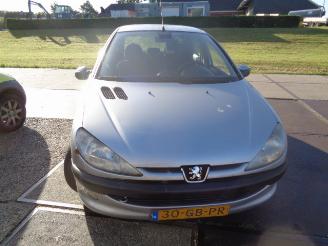 begagnad bil auto Peugeot 206 206 (2A/C/H/J/S) Hatchback 1.4 XR,XS,XT,Gentry (TU3JP(KFX)) [55kW]  (09-1998/02-2009) 2000/9