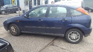 Ford Focus Focus I Hatchback 1.6 16V (FYDA) [74kW]  (10-1998/11-2004) picture 3