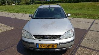 occasion passenger cars Ford Mondeo Mondeo III Wagon Combi 1.8 16V (CHBA) [92kW]  (10-2000/03-2007) 2001/2