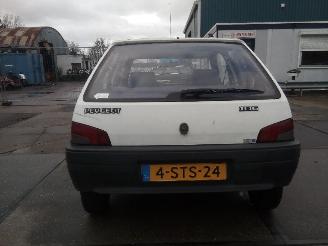 Peugeot 106 106 I Hatchback 1.4 XT (TU3FMC.Z) [55kW]  (12-1992/04-1996) picture 2