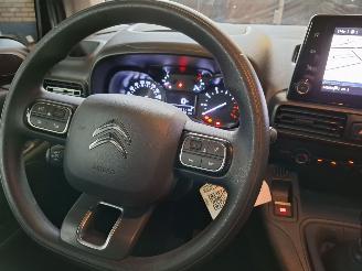 Citroën Berlingo BERLINGO GRIJS KENTEKEN BNZINE 1.2  110PK NIEUW GERESERVEERD!! picture 15