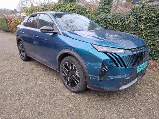 uszkodzony samochody osobowe Peugeot 3008 NEW 3008 Hybride 2025 NL kenteken rijdend 16000km 2025/6