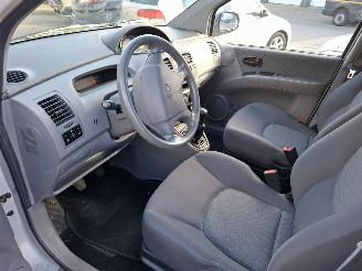 Hyundai Matrix matrix 1.6   119000km airco picture 11