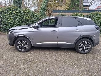 Peugeot 3008 3008  hybride 1.2 Automaat ALLURE airbag ok rijdbare schade 2024 ex bpm picture 2