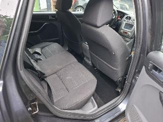 Ford Focus 1.8 16v  titanium 176000km inruiler 2250 picture 8
