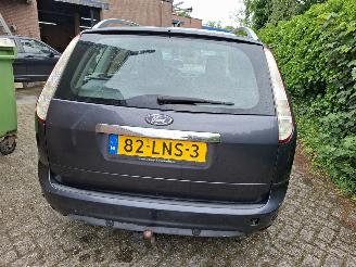 Ford Focus 1.8 16v  titanium 176000km inruiler 2250 picture 5