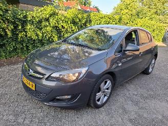 skadebil auto Opel Astra Astra 1.4  sport nette auto Apk 2027 inruiler 167000km 2014/1