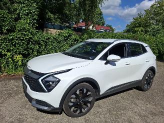 Damaged car Kia Sportage sportage 1.6 T plug in 4x4 2024 driveable rijdend mee tenemen 2024/1