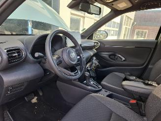 Toyota Yaris Cross 130 pk full hybrid rijdend ex bpm 4 delen stuk incl onderdelen picture 15