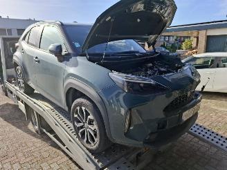 Toyota Yaris Cross 130 pk full hybrid rijdend ex bpm 4 delen stuk incl onderdelen picture 2