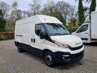 damaged commercial vehicles Iveco Daily 35 170 HiMatic 3.0L Airco Navi 2016/4