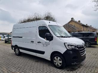 damaged commercial vehicles Renault Master 2.3 DCI 135 L2 H2 Airco 2020/2