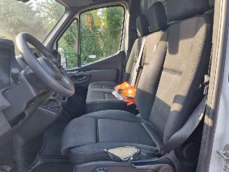 Mercedes Sprinter 317 CDI Navi Mbux Stoelverw picture 13