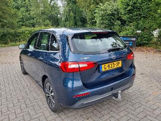 Mercedes B-klasse 180 Aut Navi picture 3