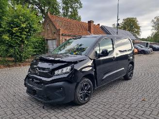 Coche accidentado Citroën Berlingo BlueHDI 130 Aut. 2024/6