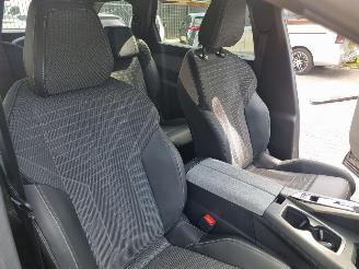 Peugeot 5008 1.2 Hybr Aut. Allure 7 Stoelen picture 18