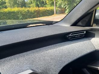 Peugeot 5008 1.2 Hybr Aut. Allure 7 Stoelen picture 19