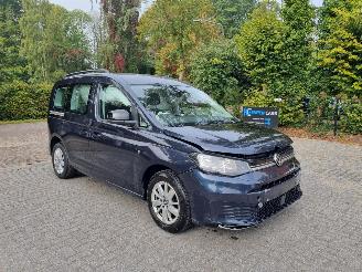 Damaged car Volkswagen Caddy 2.0 TDI 90KW 5 Stoelen Navi 2021/6