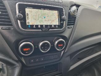 Iveco Daily 35-140 Hi-Matic Airco Navi picture 17