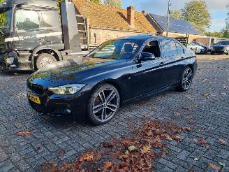 krockskadad bil auto BMW 3-serie 320i Aut. Msport Schuifdak Stoelverw Leder 2018/6