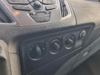 Ford Transit Custom 2.2 TDCi 100pk Ambiente picture 16