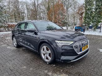 Schadeauto Audi E-tron 50 Quattro 71Kwh Pano Navi Led 2020/5