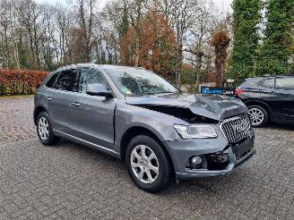 damaged passenger cars Audi Q5 2.0 TDI Quattro 140KW Led Navi 2017/1
