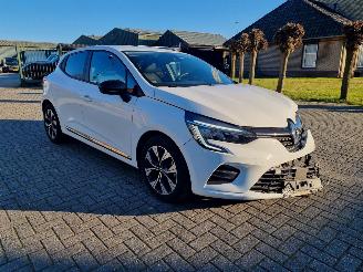 Avarii autoturisme Renault Clio E-Tech Hybrid Navi Airco 2023/1
