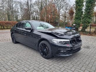 damaged passenger cars BMW 5-serie 530e Plugin Hybr Schuifdak Led Stoelverw 2018/2