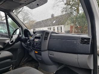 Mercedes Sprinter 519 CDI Aut. Airco picture 10
