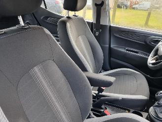 Hyundai I-10 1.0 AUTOMAAT Comfort picture 12