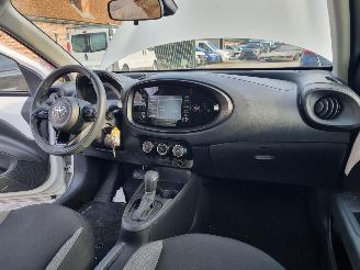 Toyota Aygo X 1.0 VVT-i AUTOMAAT picture 14