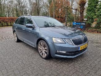 Schadeauto Skoda Octavia 1.6 TDI Airco Navi Stoelverw 2020/1