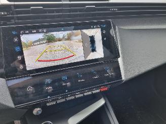 Peugeot 408 PureTech Allure 130 EAT8 picture 16