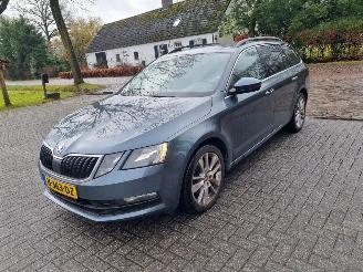 Skoda Octavia 1.6 TDI Aut. Airco Navi Stoelverw picture 7