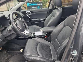 Kia Ceed 1.6 GDI PHEV Pano Navi Stoelverw picture 16