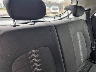 Hyundai I-10 1.0 Comfort Airco picture 12