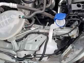 Ford Puma 1.0 Ecob Hybr Aut. Navi Stoelverw. picture 11