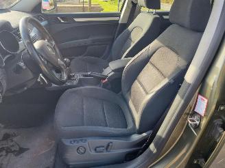 Skoda Superb 1.6 TDI 77KW Pano Airco Navi picture 14