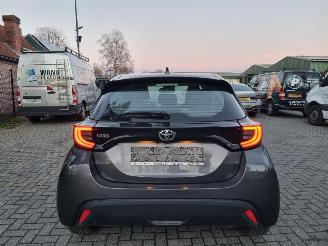 Toyota Yaris 1.5 l-VVT-i Led Airco picture 4