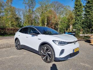 Damaged car Volkswagen ID.4 First Max 77 kWh Pano Stoelverw 2020/4