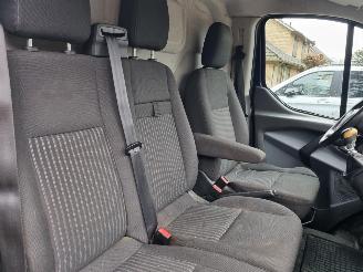Ford Transit Custom 2.2 Tdci 114KW L2 Airco picture 13