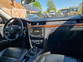 Skoda Superb 1.6 TDI DSG Aut Pano Stoelverw. picture 12